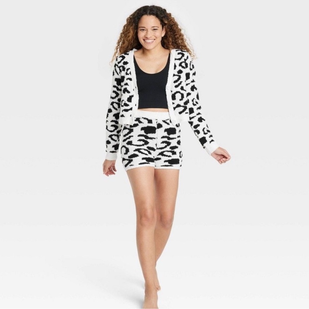 COLSIE white leopard cardi shorts sleepwear set - Picture 1 of 2